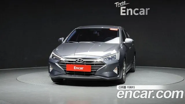 Hyundai Avante — фото 2