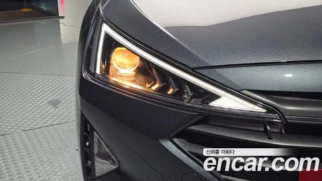 Hyundai Avante — фото 22