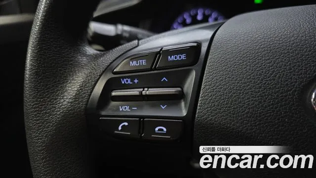 Hyundai Avante — фото 29