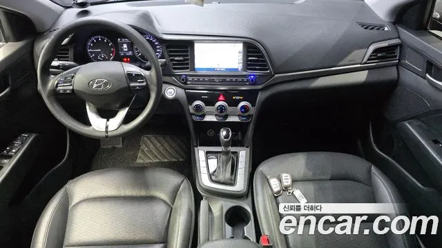 Hyundai Avante — фото 6