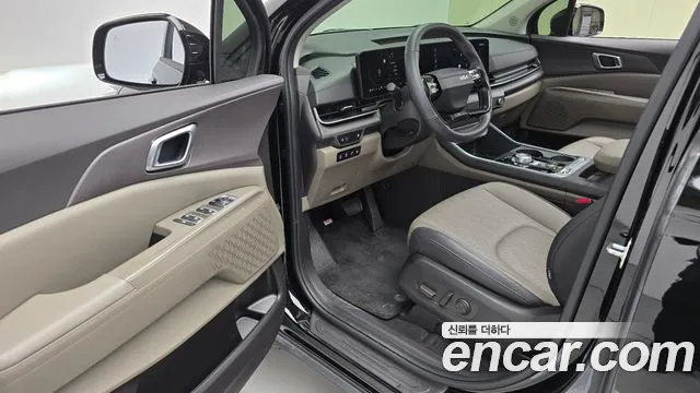 Kia Carnival — фото 10