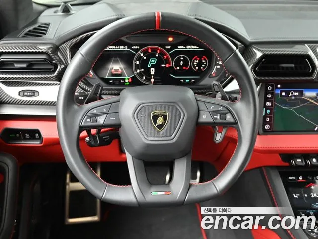 Lamborghini Urus — фото 13