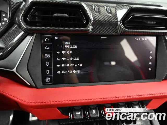 Lamborghini Urus — фото 17