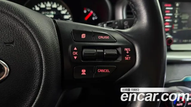 Kia Sorento — фото 16
