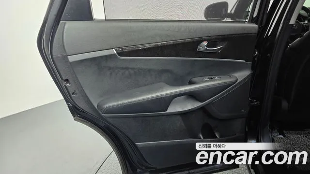 Kia Sorento — фото 25