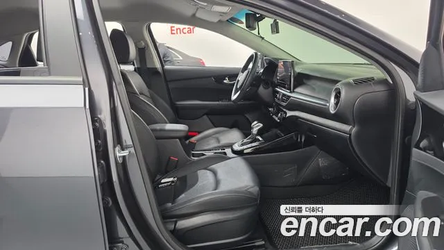 Kia K3 — фото 26