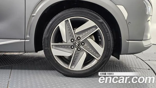 Hyundai Nexo — фото 21