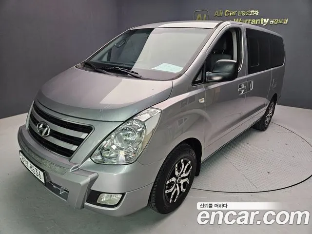 Hyundai Starex — фото 1