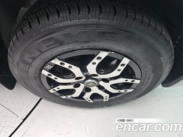 Hyundai Starex — фото 15