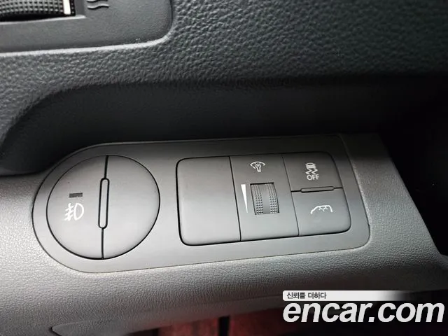 Hyundai Starex — фото 17