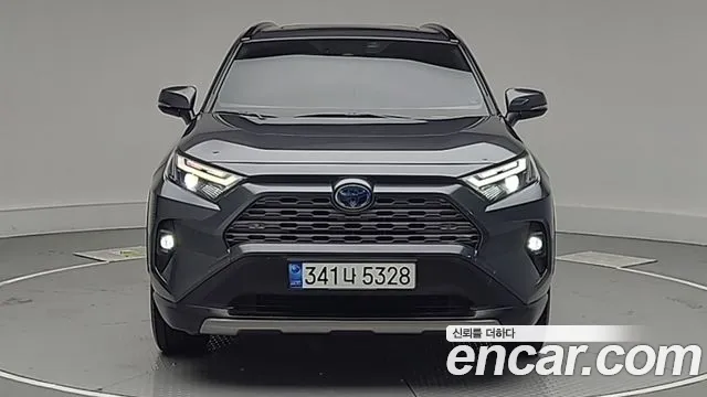 Toyota RAV4 — фото 3