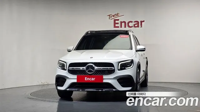Mercedes-Benz GLB-Class — фото 2