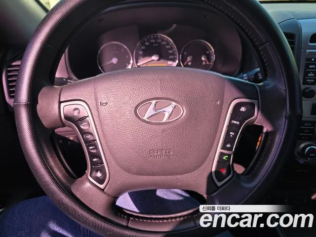 Hyundai Santa Fe — фото 12