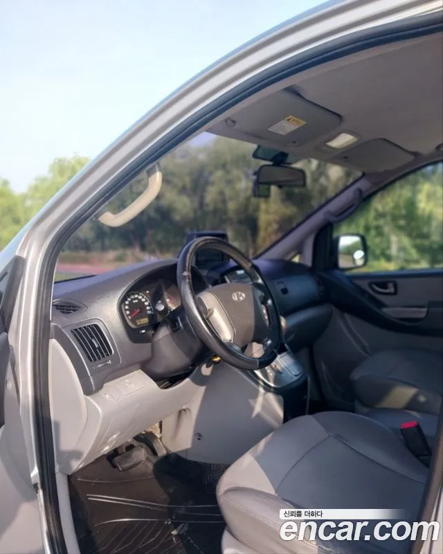 Hyundai Starex — фото 14