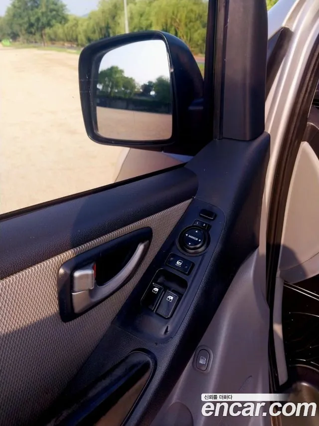 Hyundai Starex — фото 17