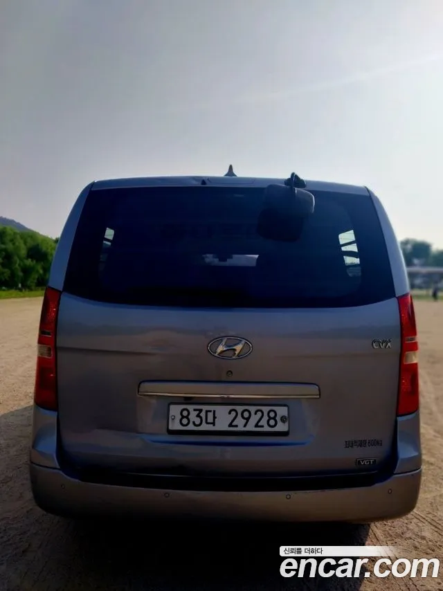 Hyundai Starex — фото 4