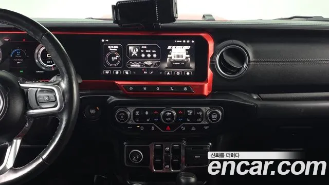 Jeep Wrangler — фото 14