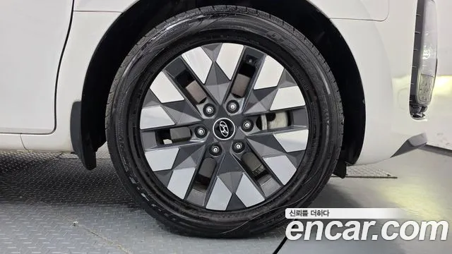 Hyundai Staria — фото 21