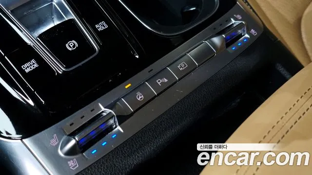 Kia Carnival — фото 15