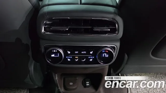 Genesis GV80 — фото 17
