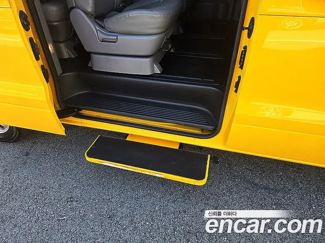 Hyundai Starex — фото 11