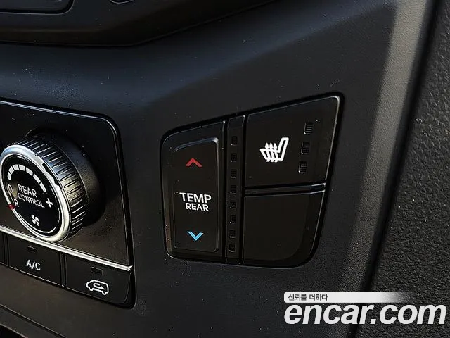 Hyundai Starex — фото 18