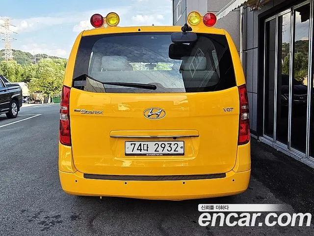 Hyundai Starex — фото 4