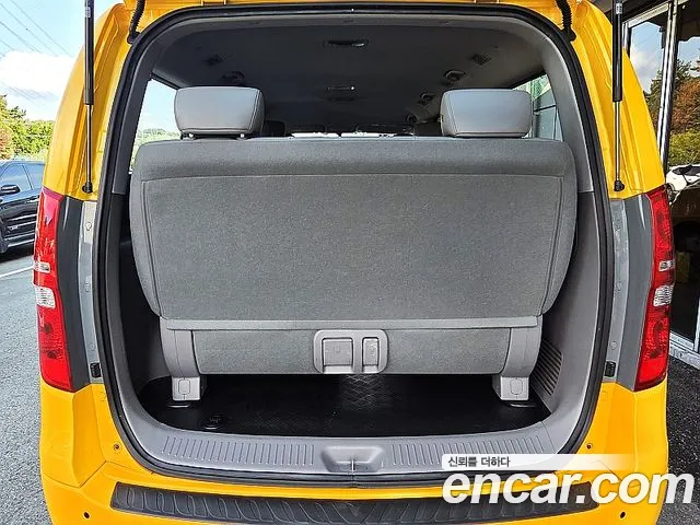 Hyundai Starex — фото 10