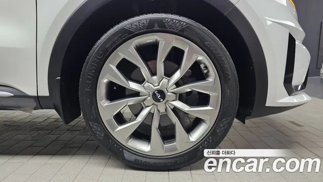 Kia Sorento — фото 21