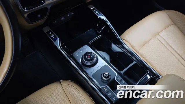 Kia Sorento — фото 8