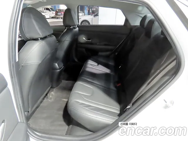 Hyundai Avante — фото 12