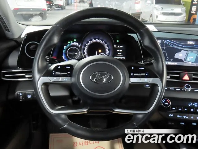 Hyundai Avante — фото 15
