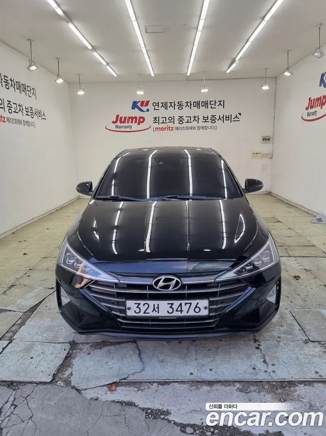 Hyundai Avante — фото 1