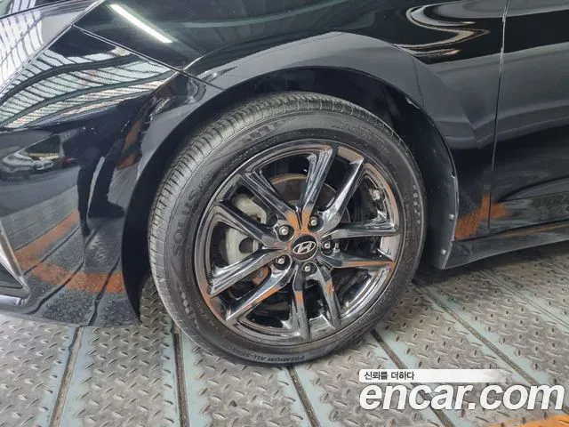 Hyundai Avante — фото 17