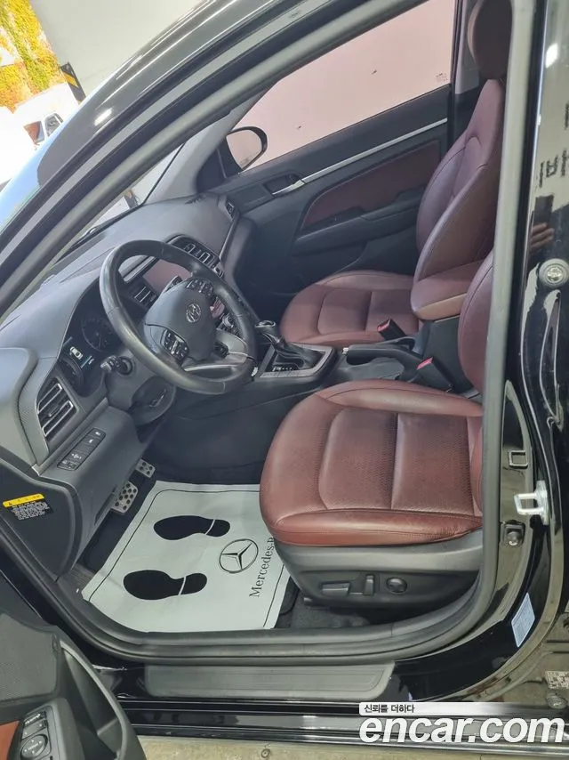 Hyundai Avante — фото 10