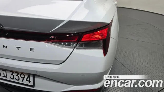 Hyundai Avante — фото 23