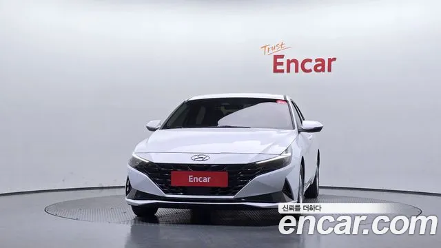 Hyundai Avante — фото 3