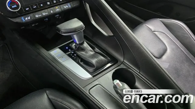 Hyundai Avante — фото 9