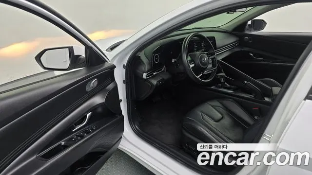 Hyundai Avante — фото 10