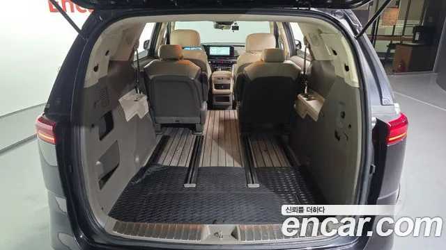 Kia Carnival — фото 20