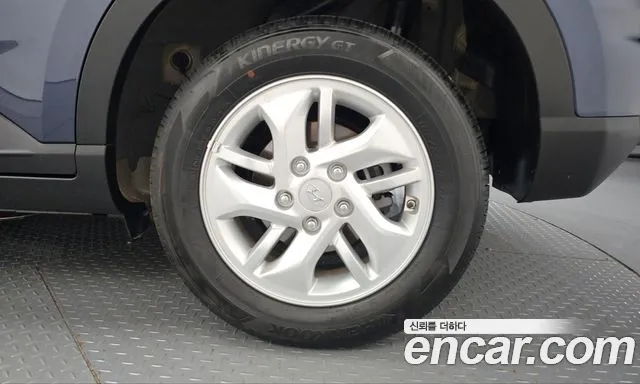 Hyundai Venue — фото 21