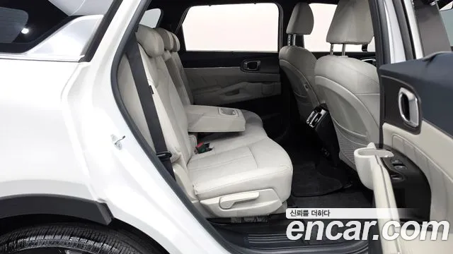 Kia Sorento — фото 11