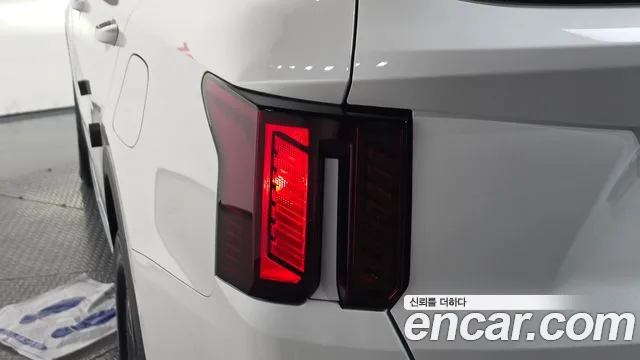 Kia Sorento — фото 23