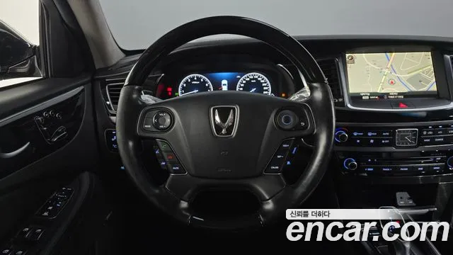 Hyundai Equus — фото 15