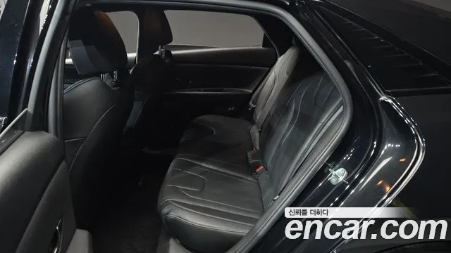 Hyundai Avante — фото 12