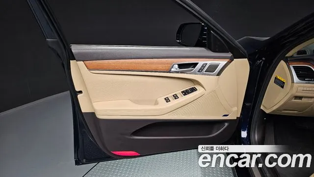 Genesis G80 — фото 25