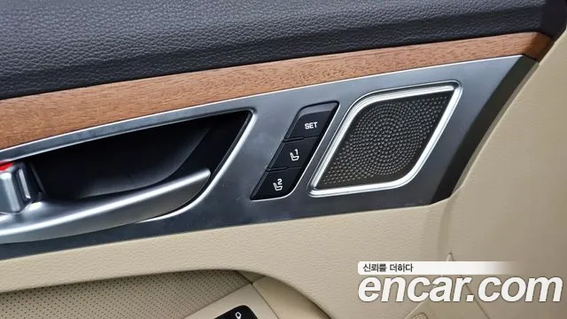 Genesis G80 — фото 29