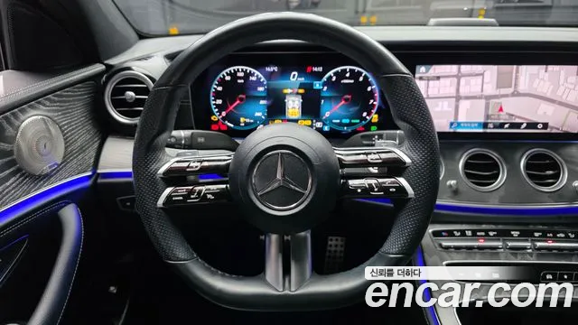 Mercedes-Benz E-Class — фото 12