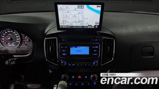 Hyundai Starex — фото 14