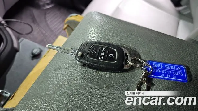 Hyundai Starex — фото 16